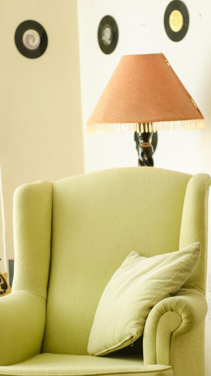 Tips for Creating a Cozy and Inviting Living Room Space